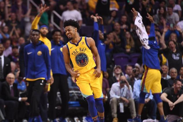 莱昂纳德30+10东契奇28+10+10 快船豪取9连胜